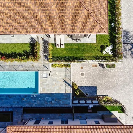Silvia House - The House Of Travelers Apartment