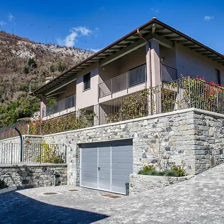 Silvia House - The House Of Travelers Apartment *